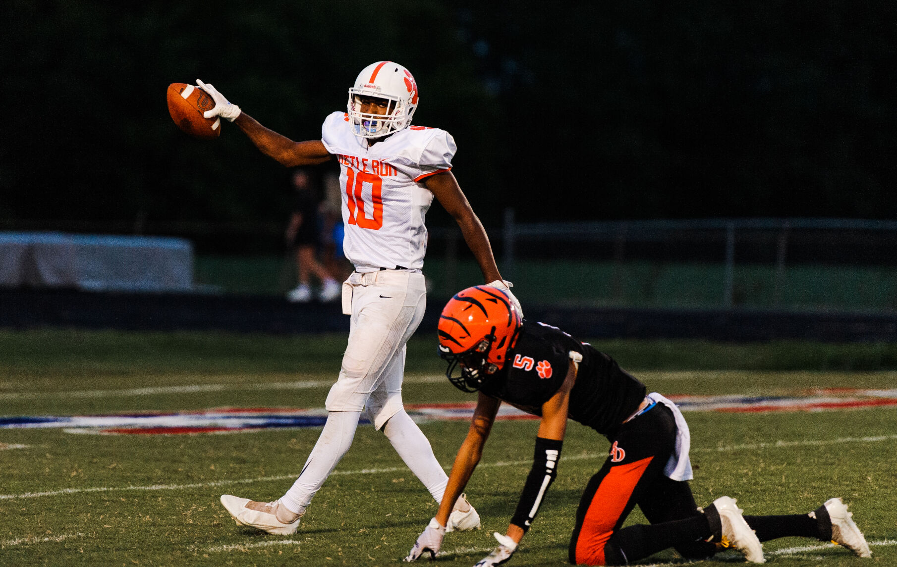 football_Brentsville vs Kettle Run-6_KRHS Jacob Robinson catch_20210910.jpg